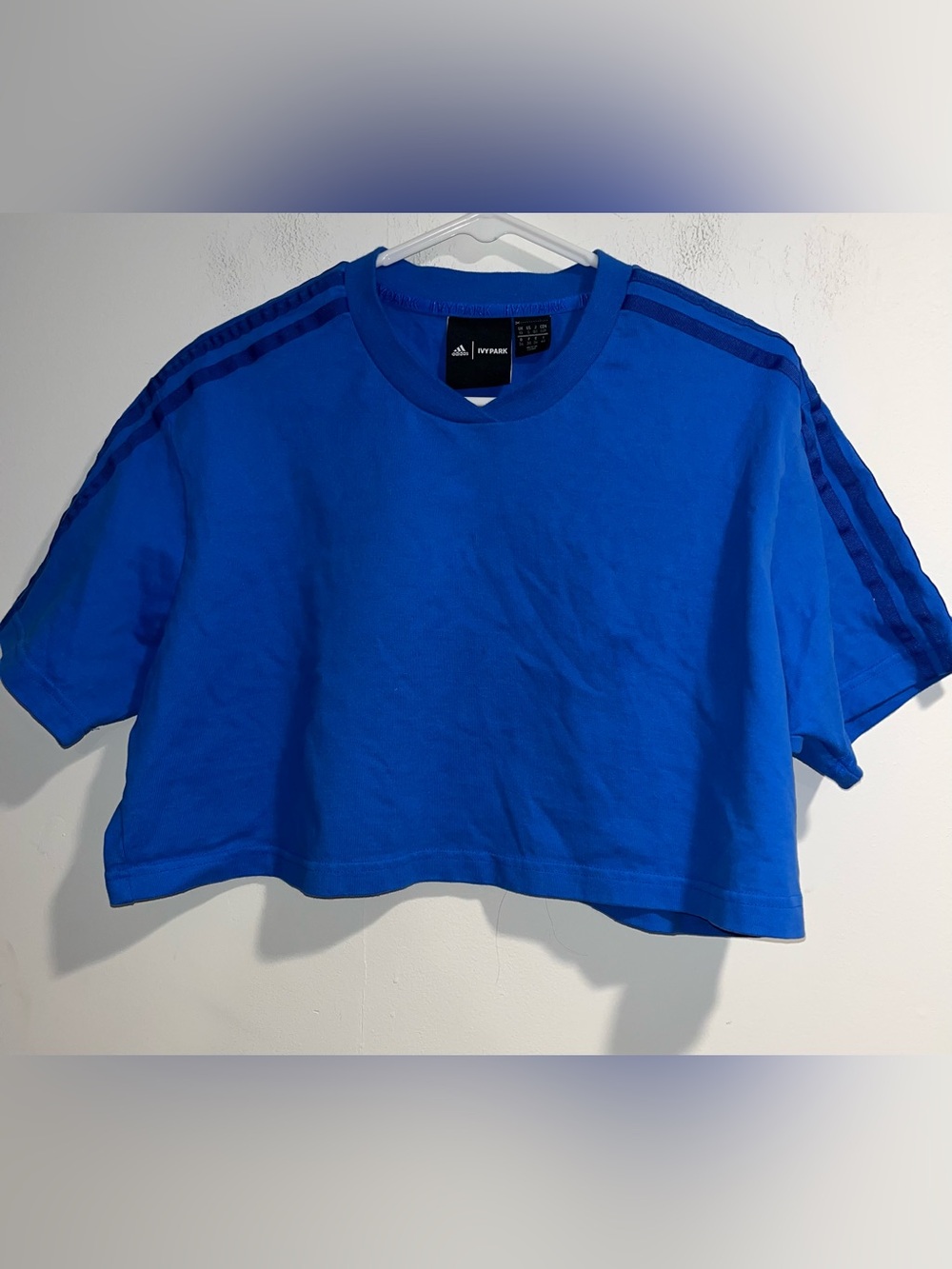 ADIDAS X IVY PARK Boxy crop top in Glory Blue